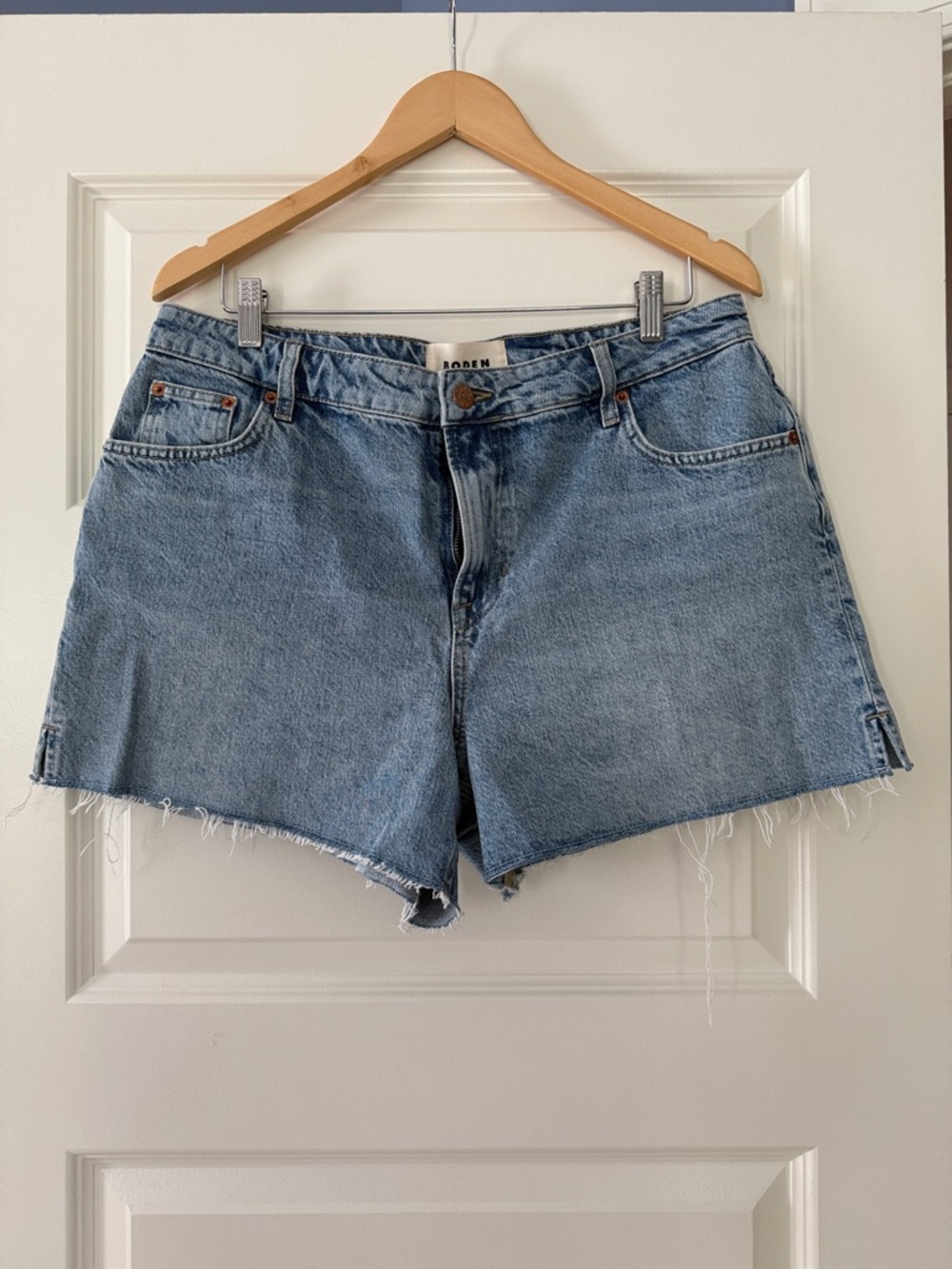 NWOT Boden Cut Off Denim Shorts-Light Vintage